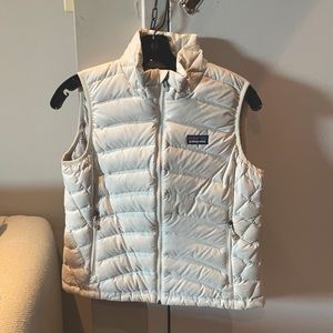 Patagonia White Women’s Vest Size Small